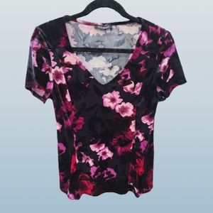 ROZ & ALI VELVET FLORAL PEPLUM TOP - SIZE SMALL